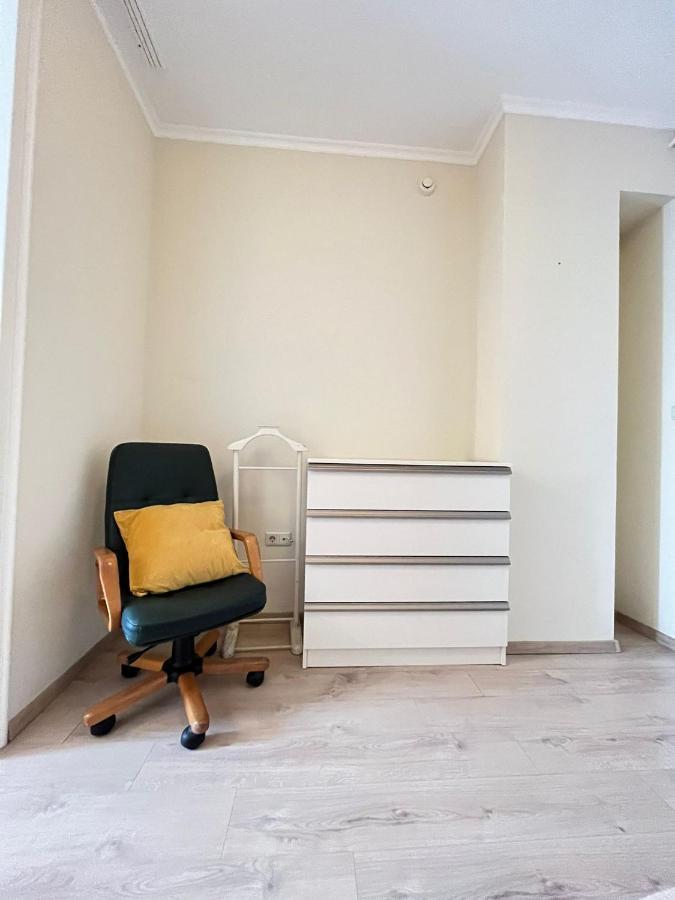 Madach Square Apartamento *